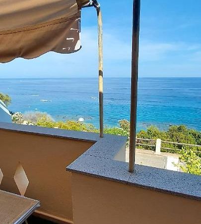 Independent Apartment With Spectacular View Кала-Гононе Экстерьер фото