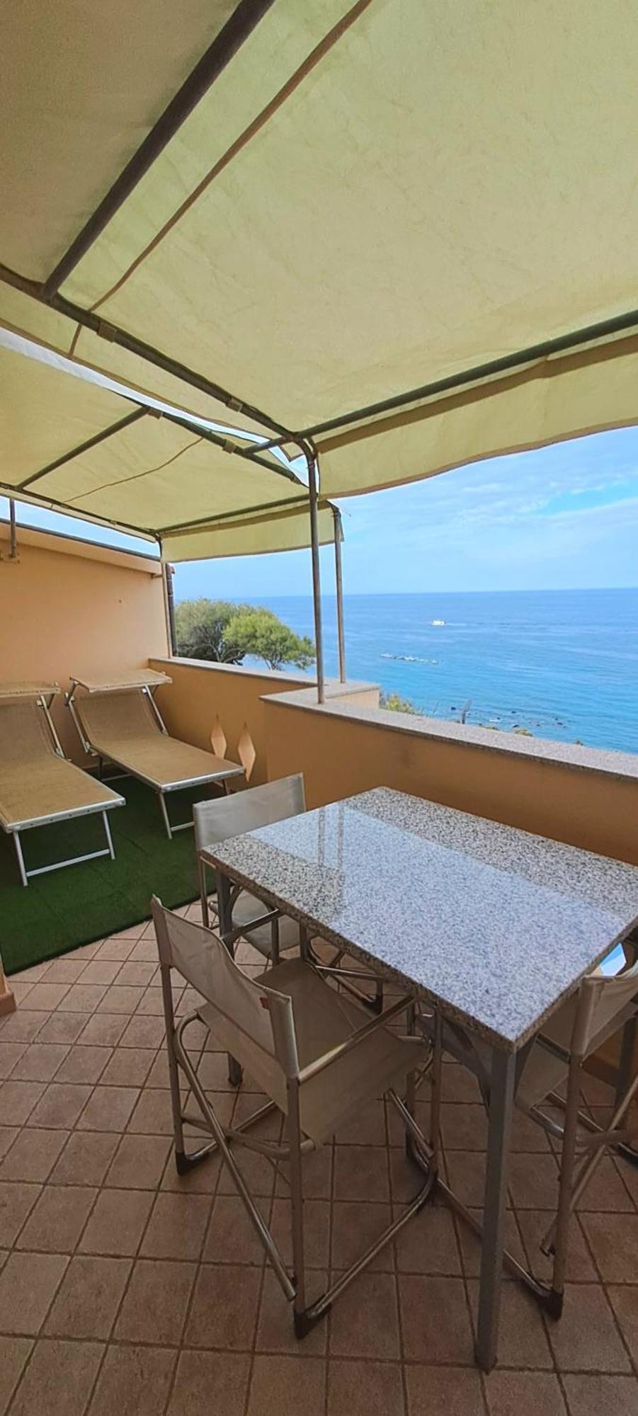 Independent Apartment With Spectacular View Кала-Гононе Экстерьер фото